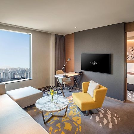 Novotel Suites Ambassador Seoul Yongsan Exteriör bild