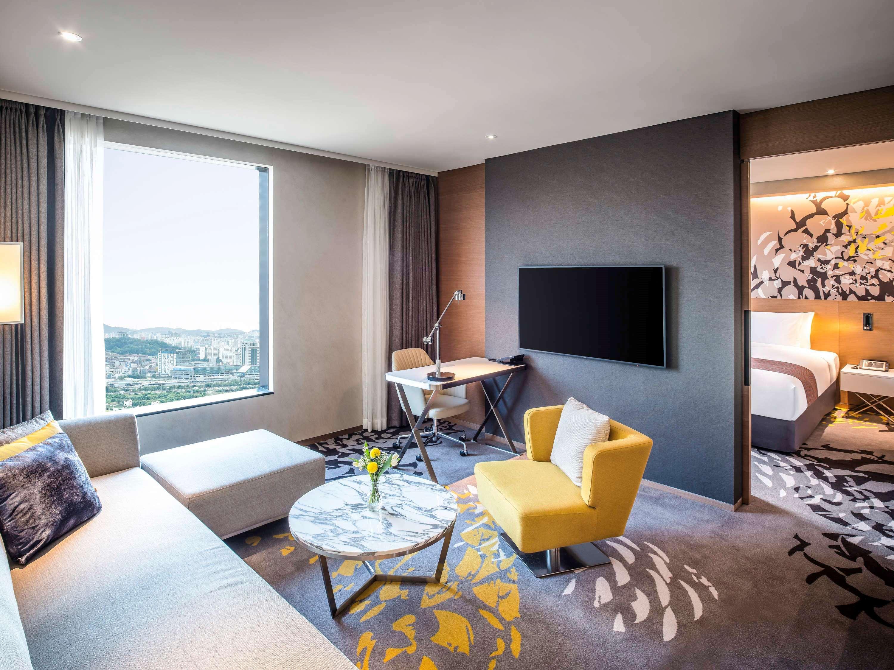 Novotel Suites Ambassador Seoul Yongsan Exteriör bild