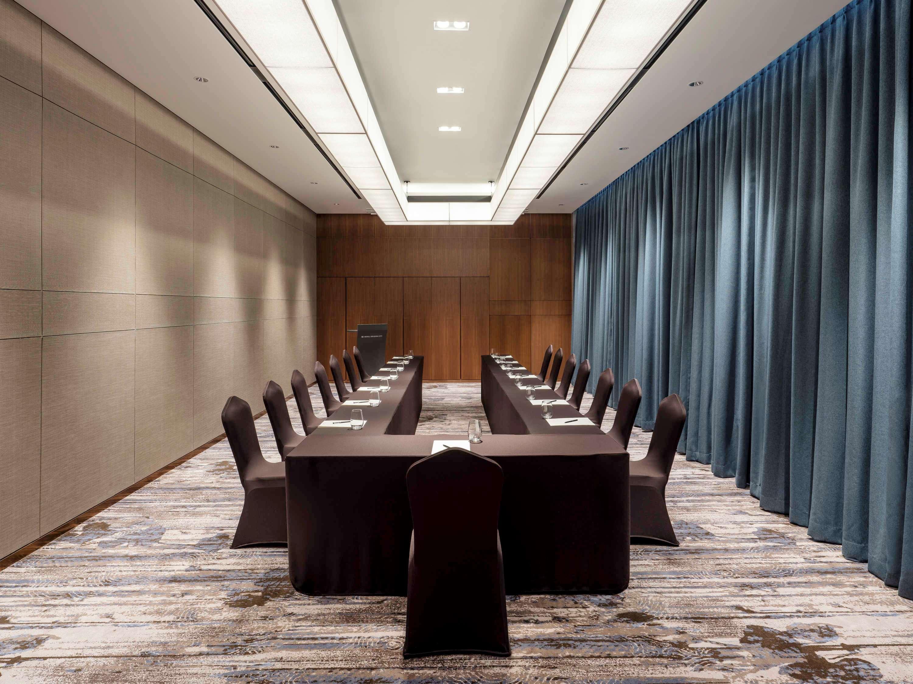 Novotel Suites Ambassador Seoul Yongsan Exteriör bild