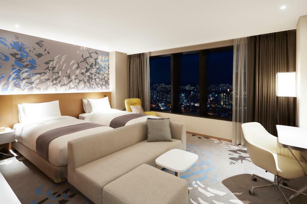 Novotel Suites Ambassador Seoul Yongsan Exteriör bild